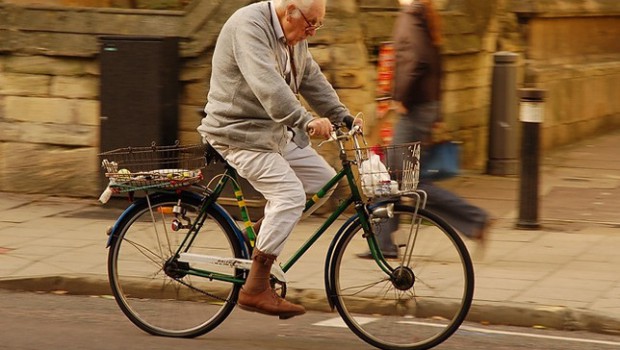 andare in bicicletta per i fianchi