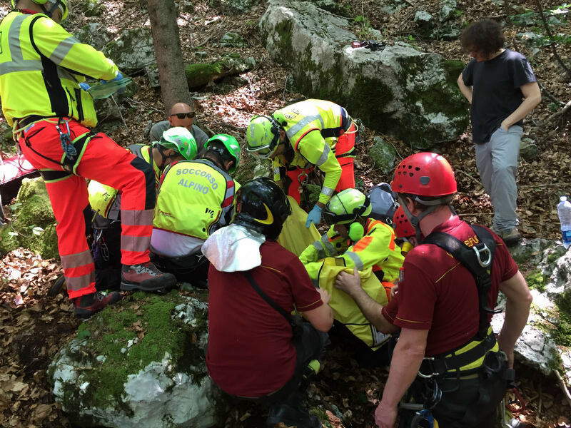 Rotzo. Un volo di 20 metri da una roccia: grave 66enne - AltoVicentinOnline