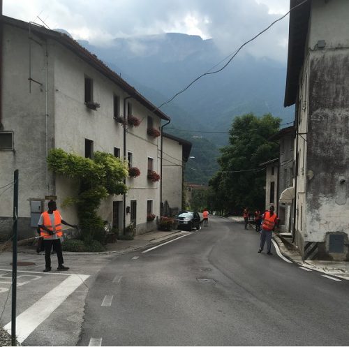 casotto pedemonte profughi al lavoro 13 luglio 2016