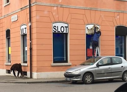 Slot