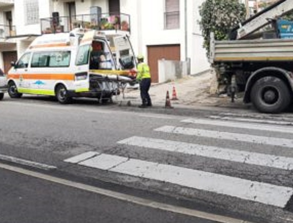 Schio. Operaio cade da 4 metri mentre sistema dei cavi: ferito ...