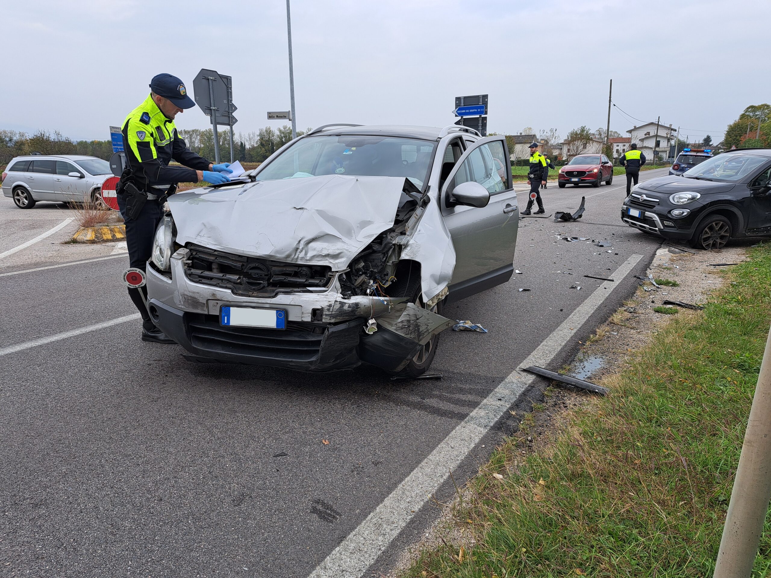 Violento scontro tra due auto a Sarcedo: tre feriti trasportati in ...
